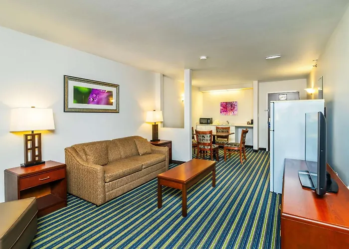 Comfort Inn & Suites