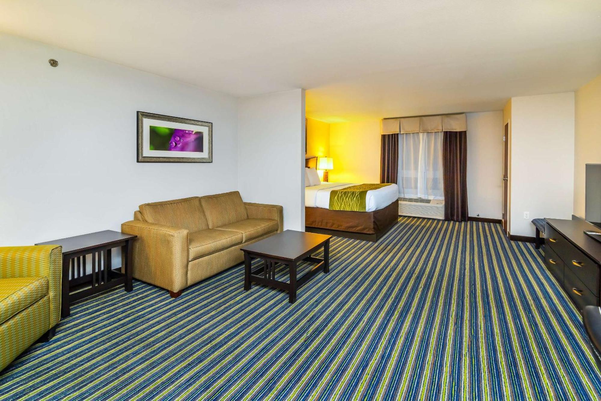 Hotel Comfort &